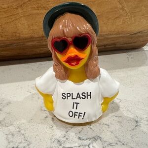 Taylor Swift Duck